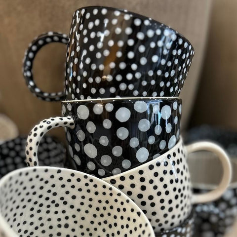 Chino Black Mugs