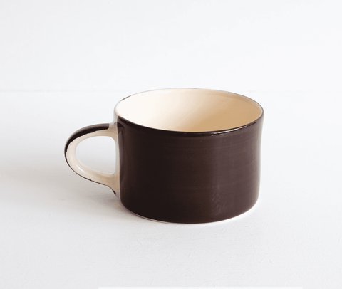 Beautiful Portuguese mugs showcasing traditional designs and colours, perfect for adding charm to your kitchen collection.