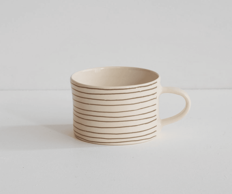Beautiful Portuguese mugs showcasing traditional designs and colours, perfect for adding charm to your kitchen collection.