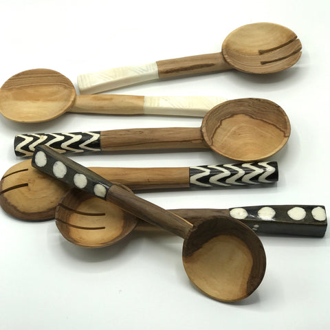 Batik Print Olive Wood Salad Servers - Bagel&Griff