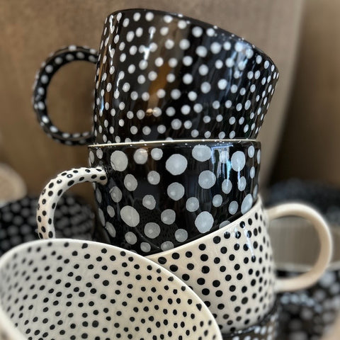 Chino Black Mugs